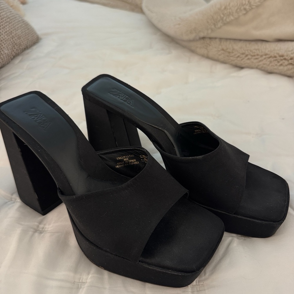 Zara Women's Black Platform Heels